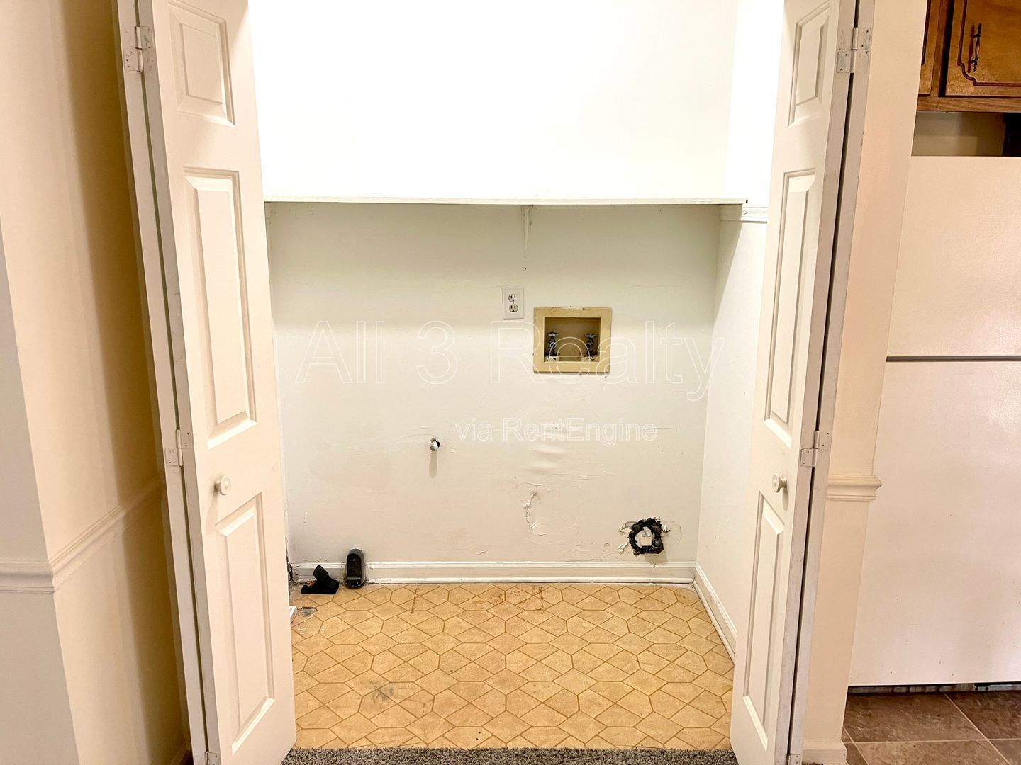 Welcome to this charming 1-bedroom, 1-bathroom unit in Stockbridge, GA. property image