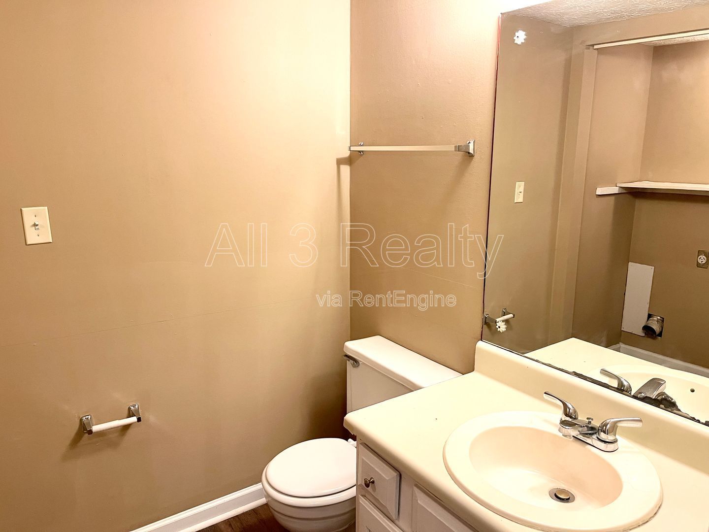 Welcome to this charming and cozy 2-bedroom, 2-bathroom home located in the desirable Fayetteville, GA. This lovely house offers a warm and inviting atmosphere, perfect for your family. property image