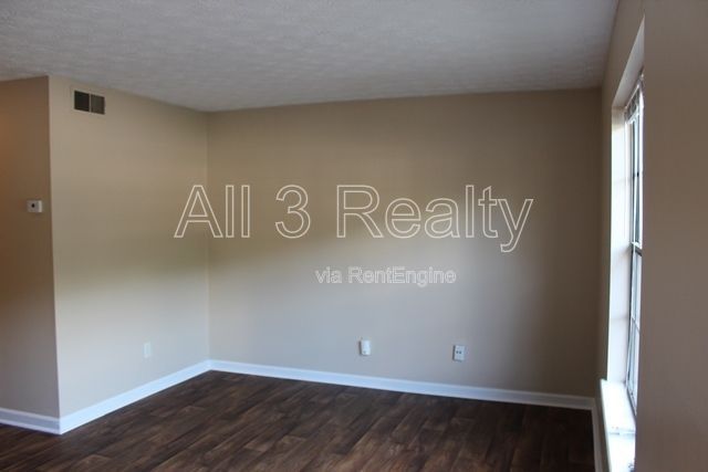 Discover this spacious 2-bedroom, 2-bath home in Fayetteville, GA. property image