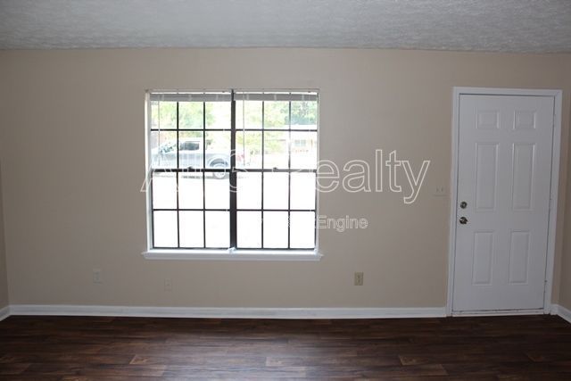 Discover this spacious 2-bedroom, 2-bath home in Fayetteville, GA. property image