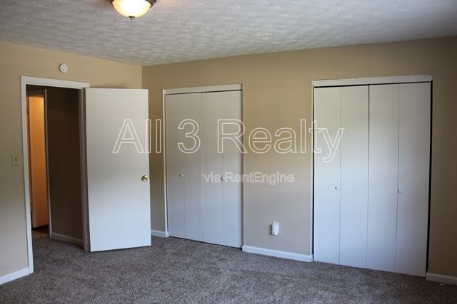 Discover this spacious 2-bedroom, 2-bath home in Fayetteville, GA. property image