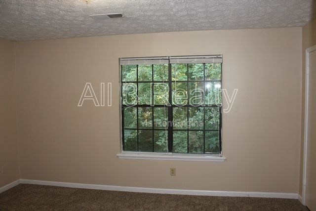 Discover this spacious 2-bedroom, 2-bath home in Fayetteville, GA. property image