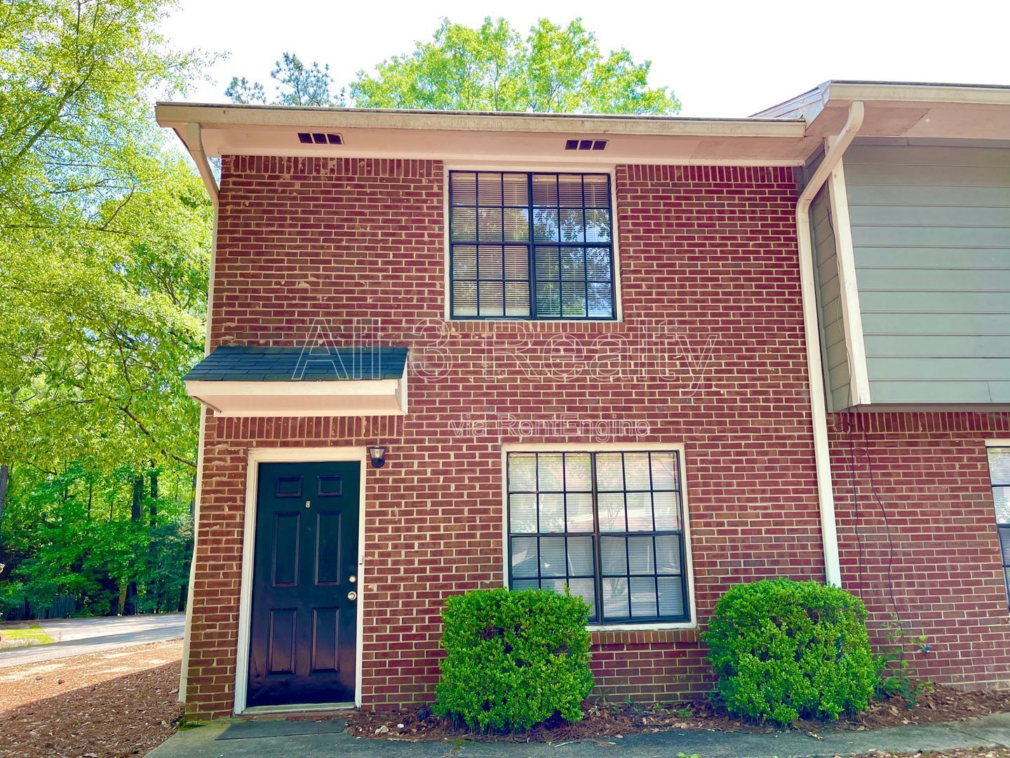 Welcome to this ADORABLE Space, a charming 2 bedroom, 2 bathroom townhome located in Fayetteville, GA property image