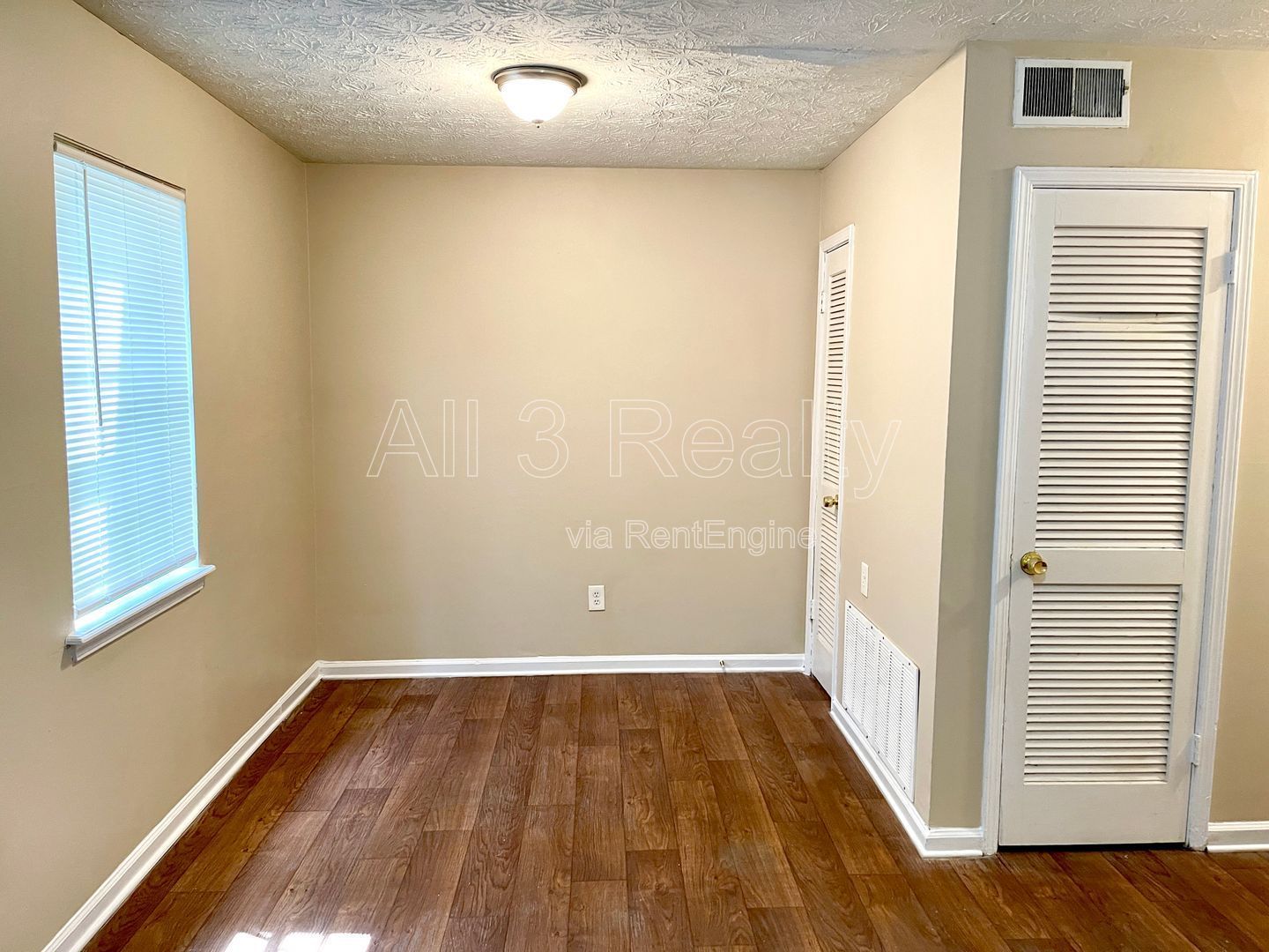 Welcome to this ADORABLE Space, a charming 2 bedroom, 2 bathroom townhome located in Fayetteville, GA property image