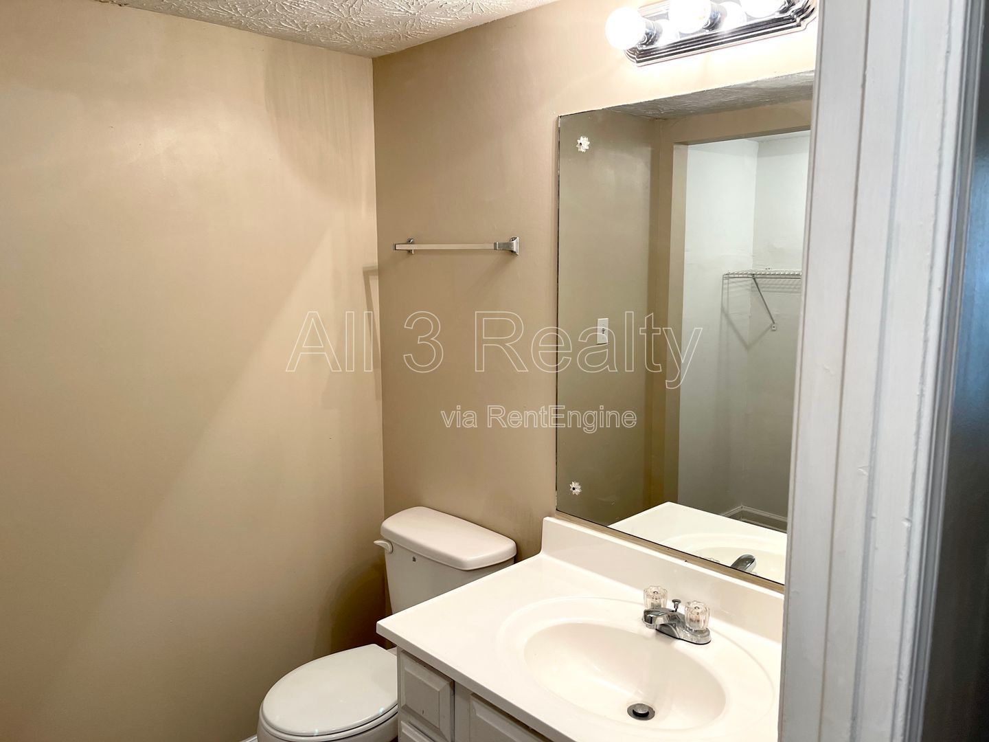 Welcome to this ADORABLE Space, a charming 2 bedroom, 2 bathroom townhome located in Fayetteville, GA property image