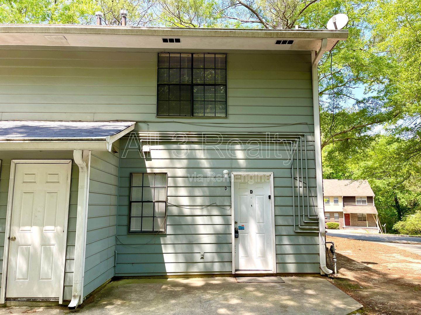 Welcome to this ADORABLE Space, a charming 2 bedroom, 2 bathroom townhome located in Fayetteville, GA property image