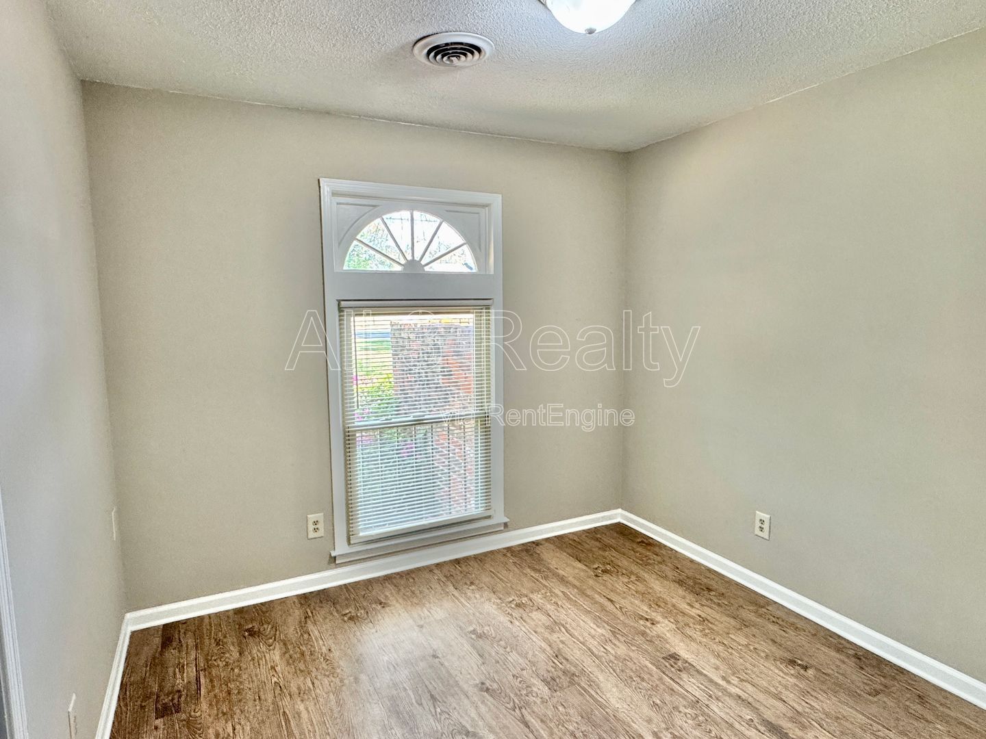 Charming spaces and a yard to love property image