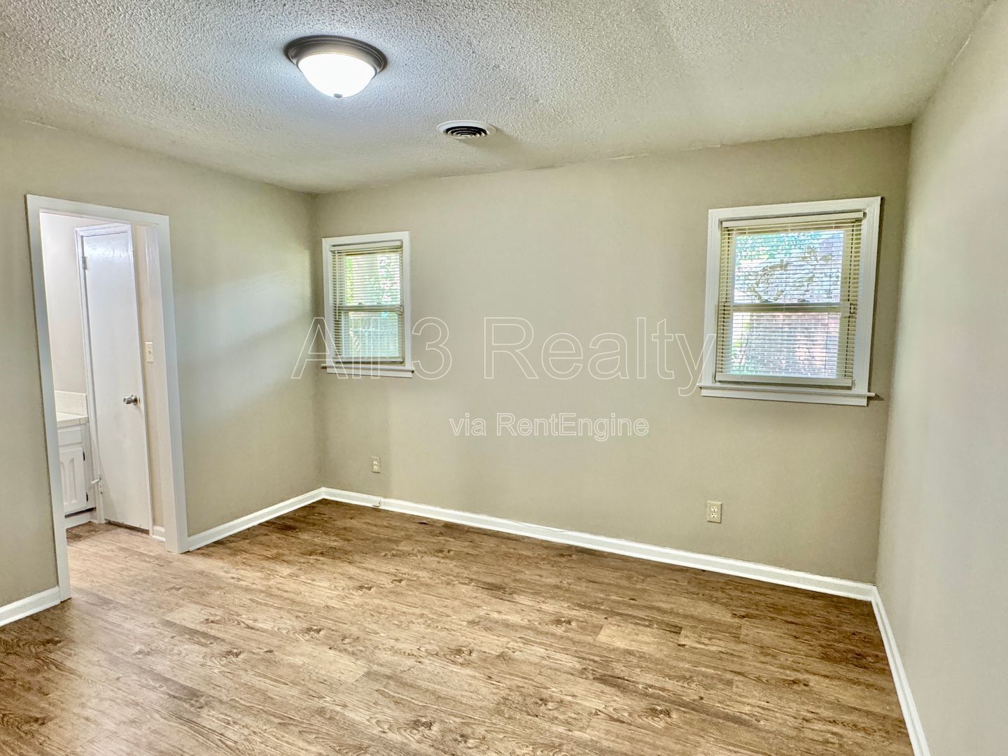 Charming spaces and a yard to love property image