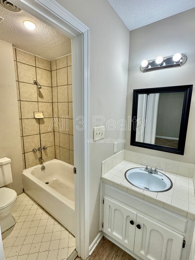 Charming spaces and a yard to love property image