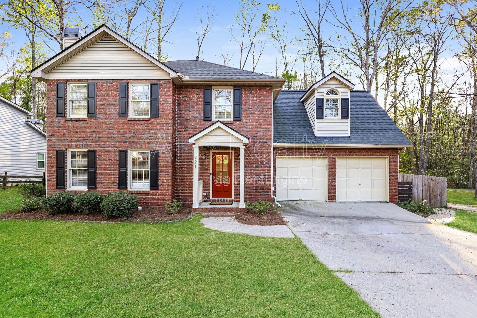 Summer Starts Here in Morallion Hills! 4 Bedroom/2.5 Bath Home in Peachtree City! property image