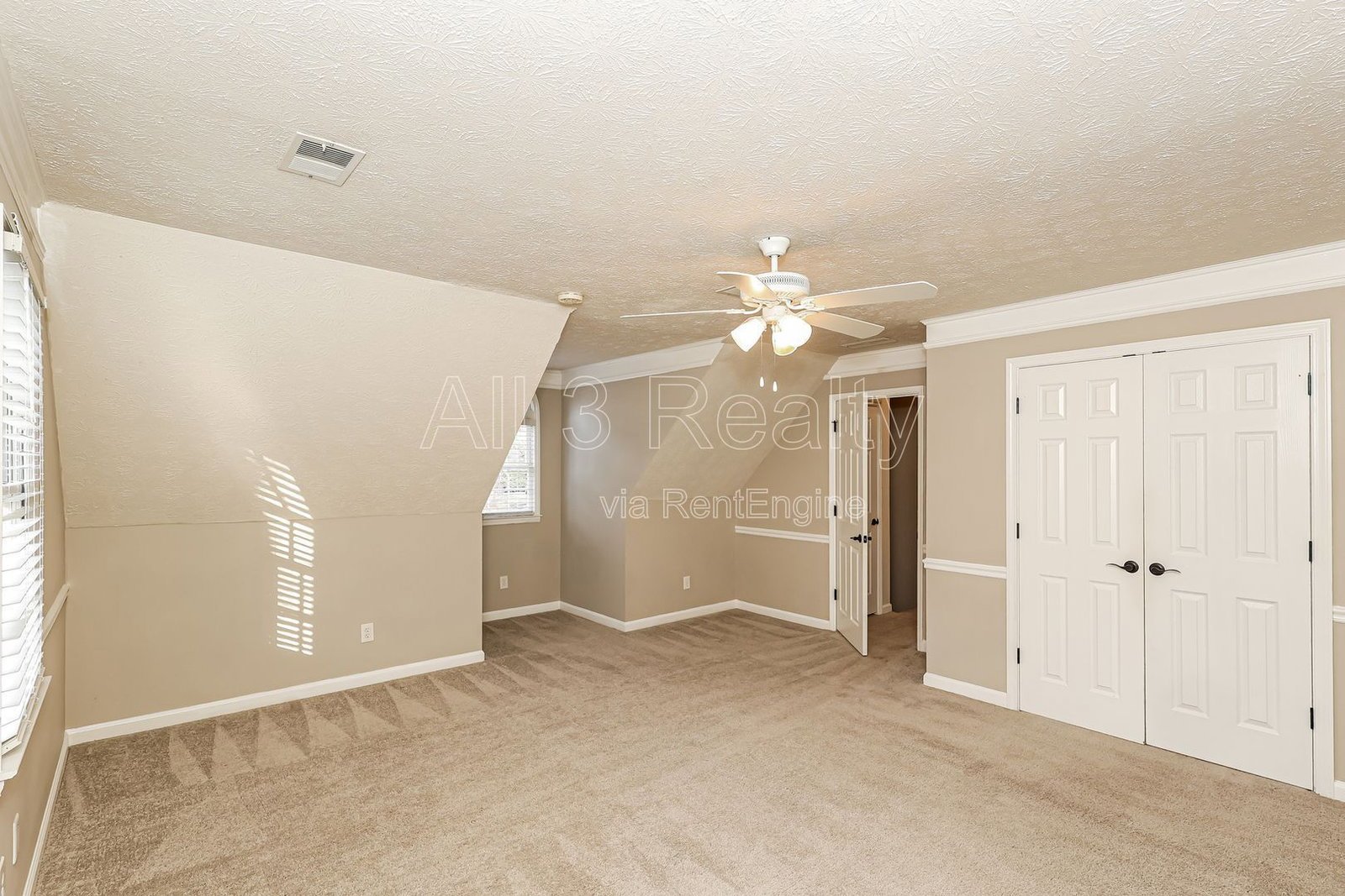 Summer Starts Here in Morallion Hills! 4 Bedroom/2.5 Bath Home in Peachtree City! property image