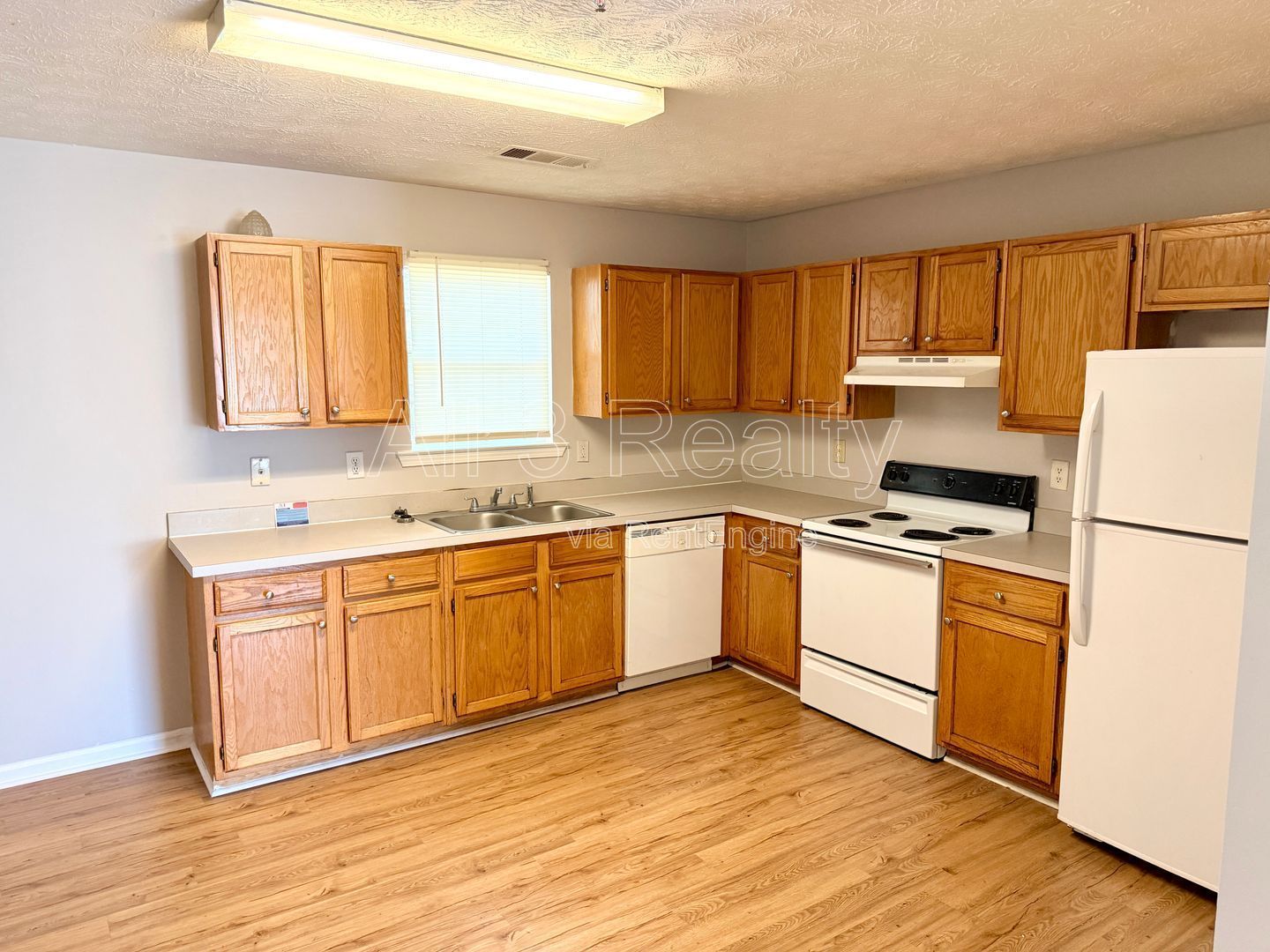 Welcome to this charming 2-bedroom, 1-bathroom home located in the vibrant community of Stockbridge, GA. Unit C-4 property image