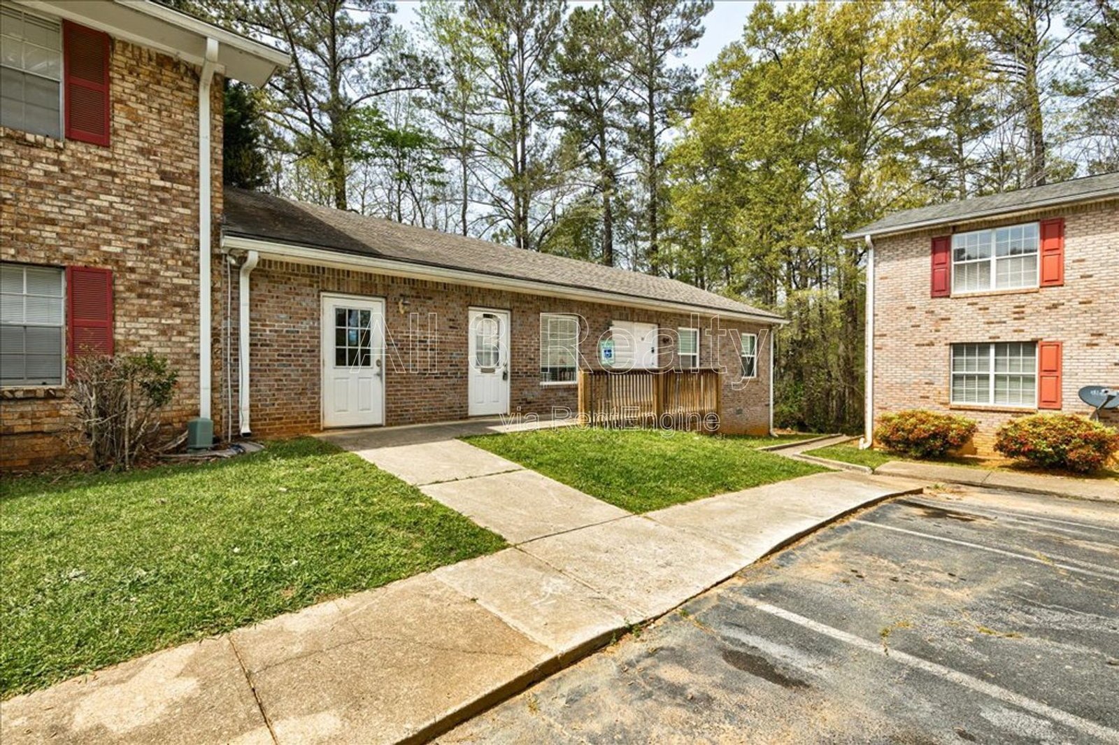 Welcome to this charming 2-bedroom, 1-bathroom home located in the vibrant community of Stockbridge, GA. Unit C-4 property image