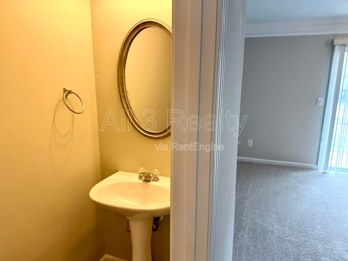 Discover a well-maintained 2-bedroom, 2.5-bath home in Atlanta, GA. property image