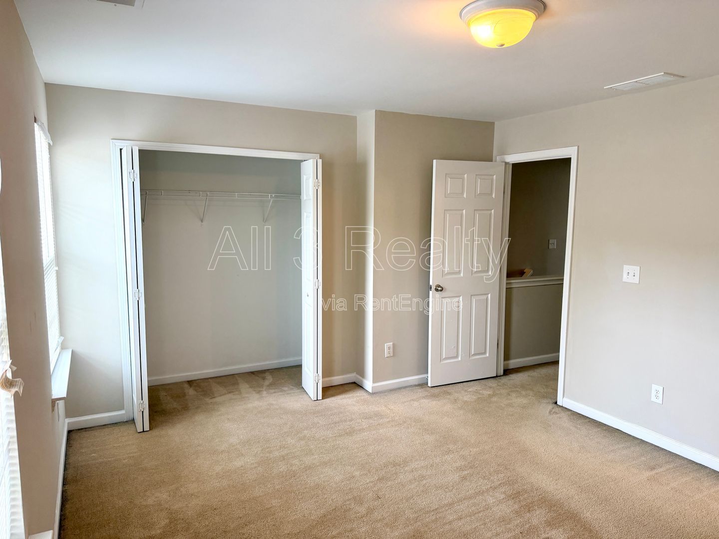 Discover a well-maintained 2-bedroom, 2.5-bath home in Atlanta, GA. property image
