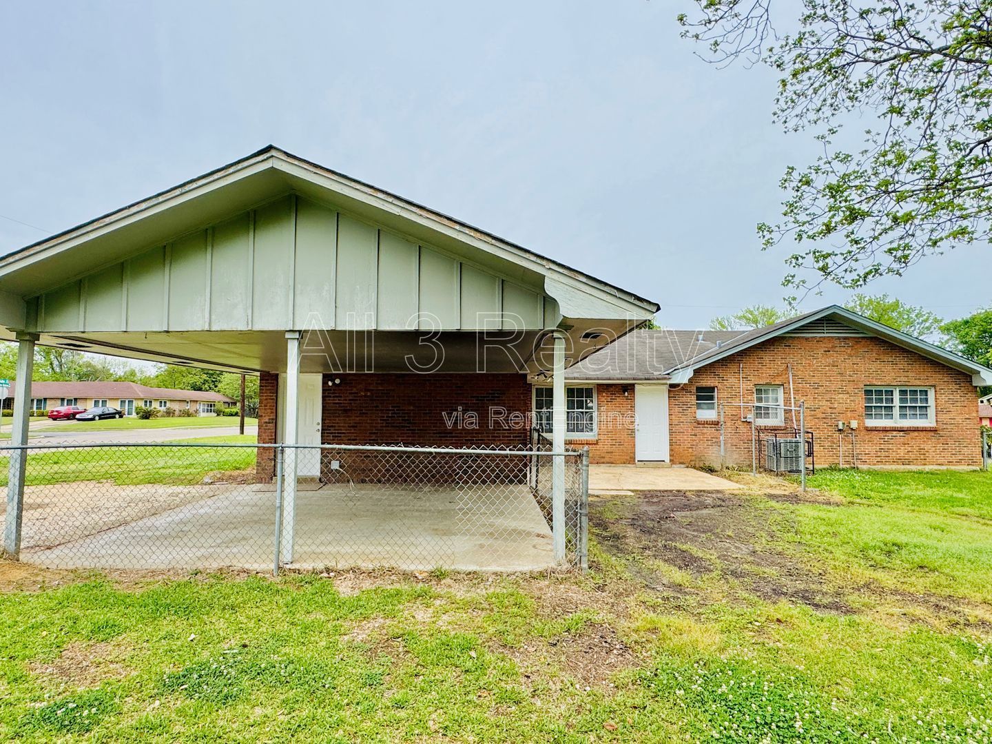 Spacious 5-bedroom property image