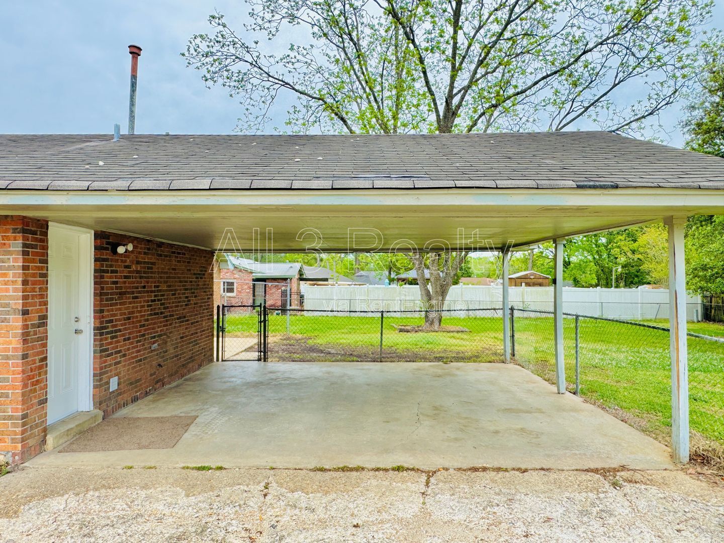 Spacious 5-bedroom property image