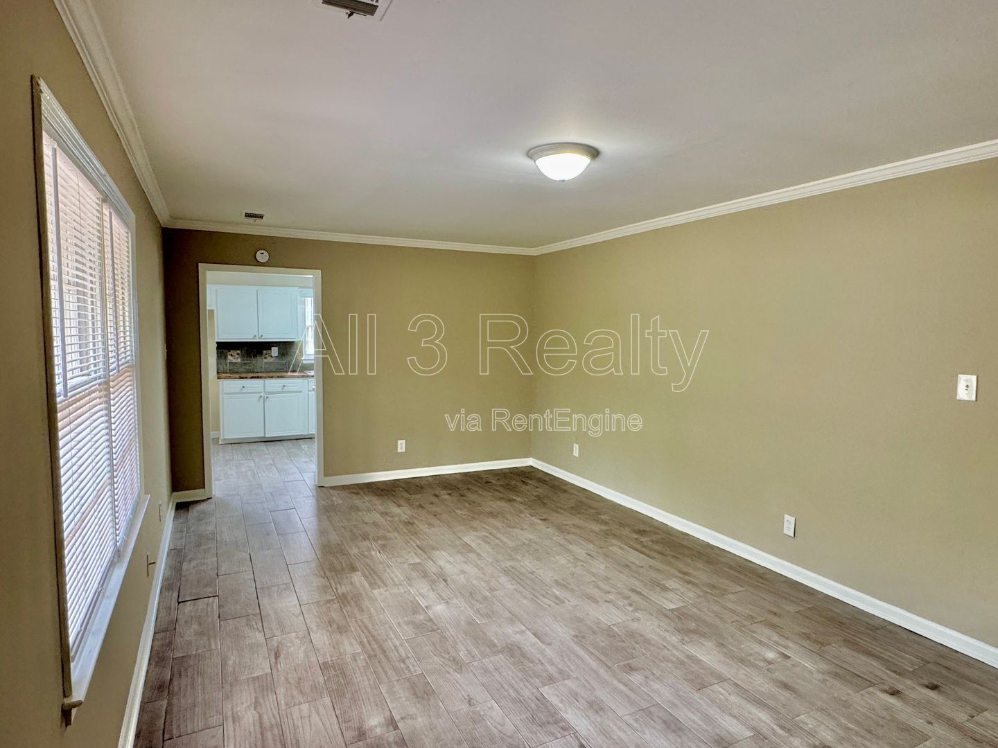 Spacious 5-bedroom property image