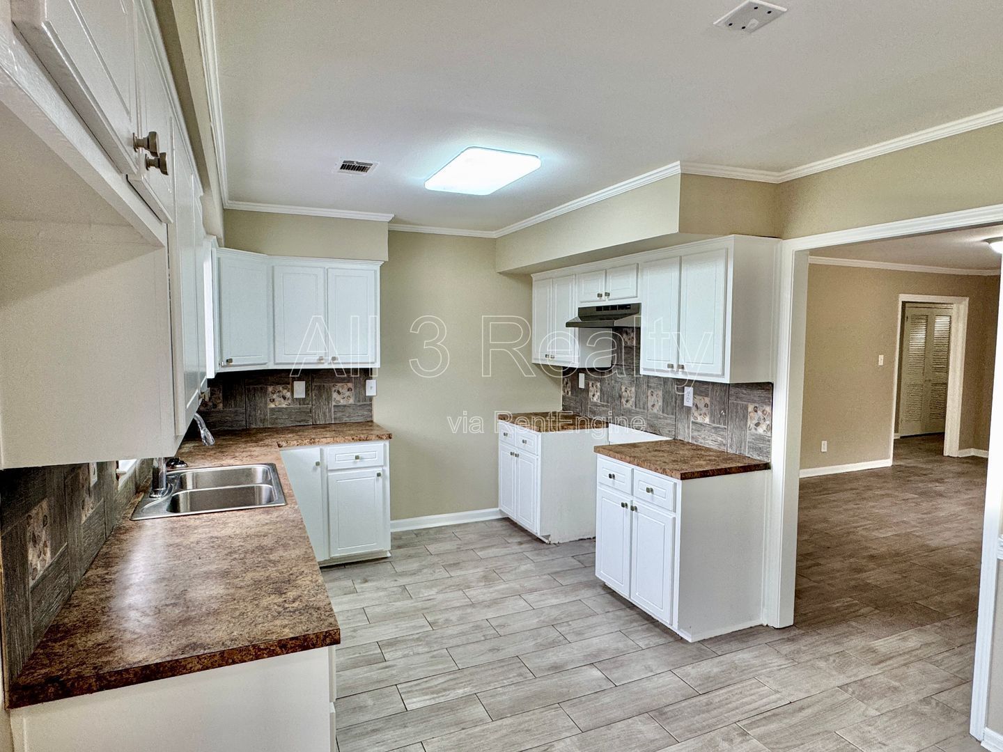 Spacious 5-bedroom property image