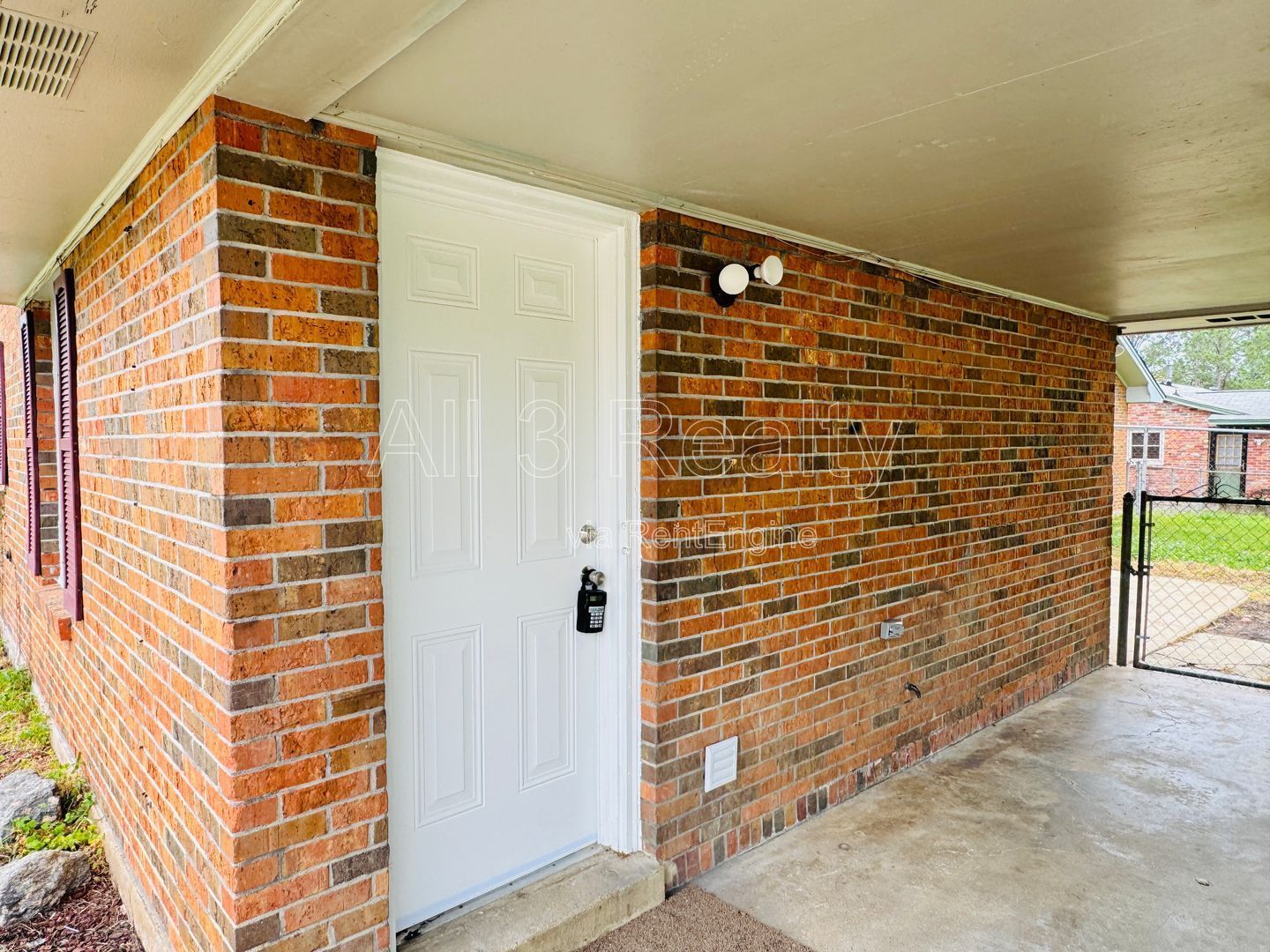 Spacious 5-bedroom property image