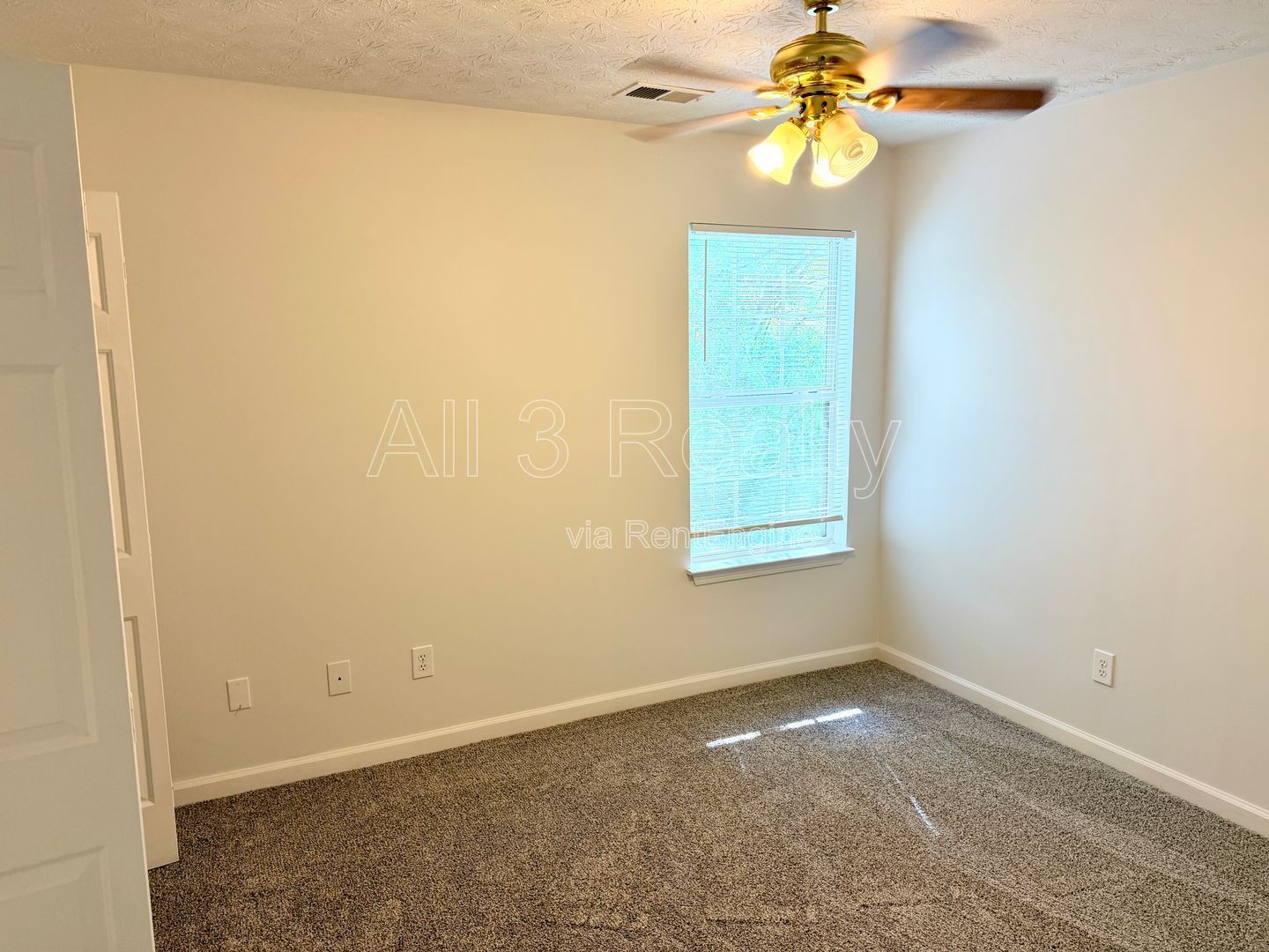 Charming 3-bedroom, 2-bath home in Atlanta property image