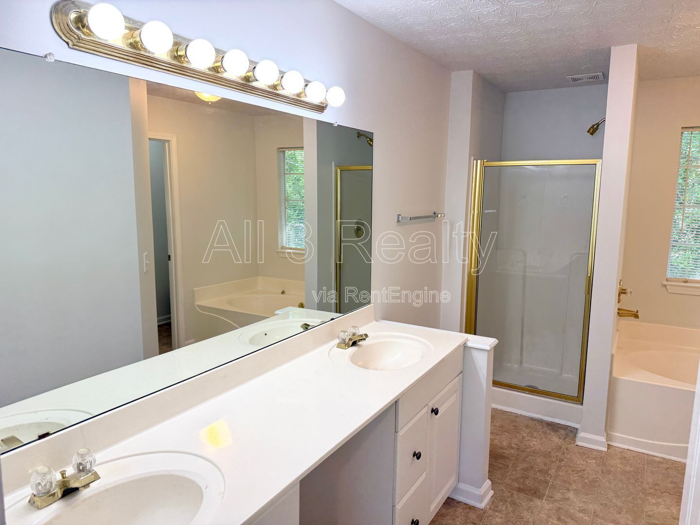 Charming 3-bedroom, 2-bath home in Atlanta property image