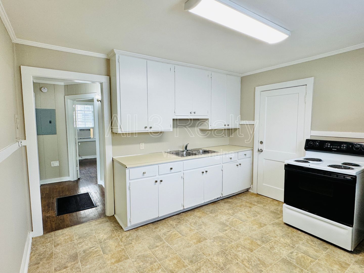 2-Bedroom bungalow cutie in Capitol Heights property image