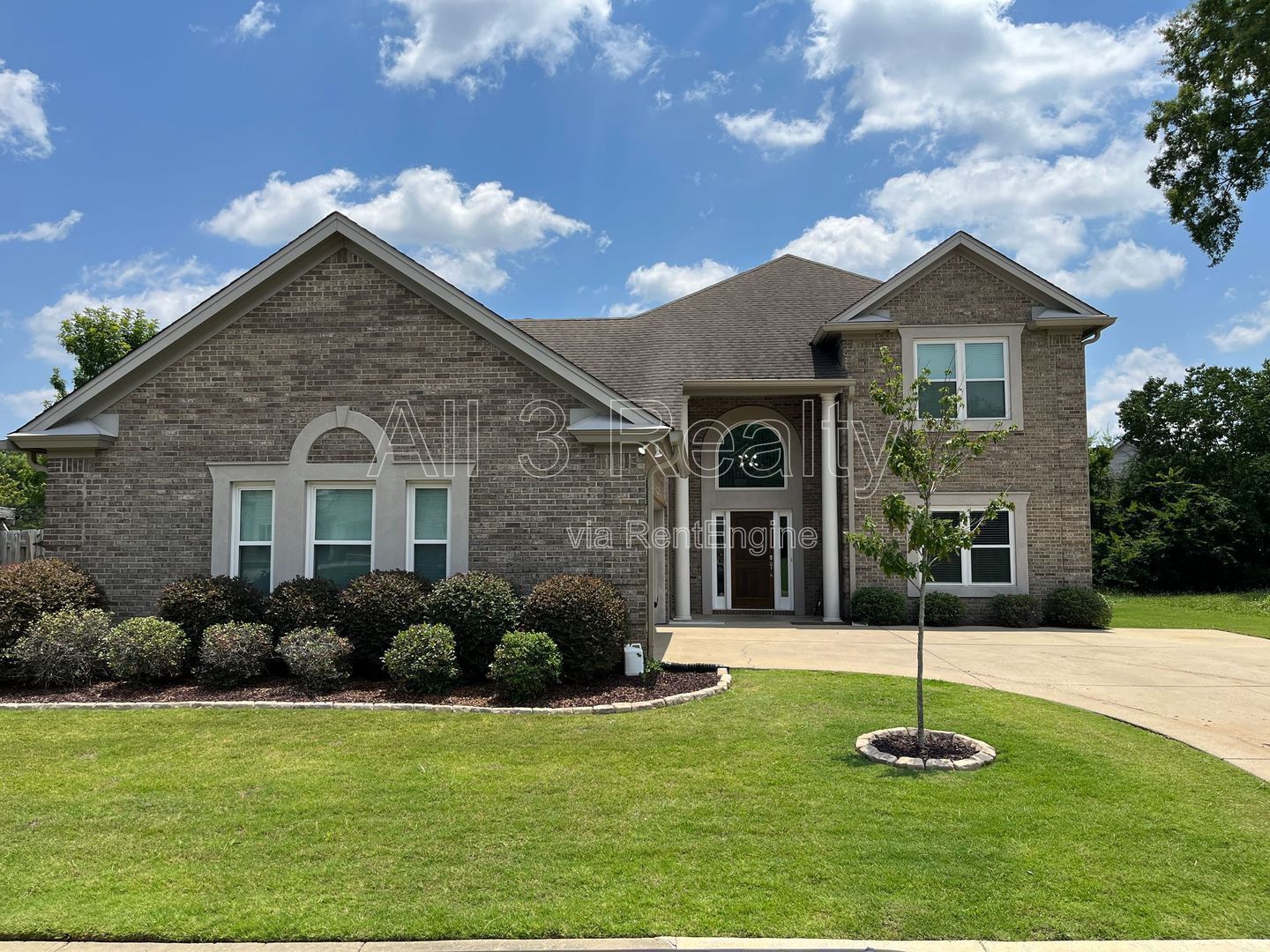 Spacious 5-Bedroom Dream Home property image