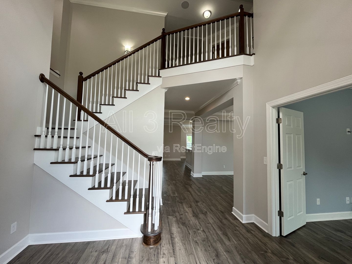 Spacious 5-Bedroom Dream Home property image