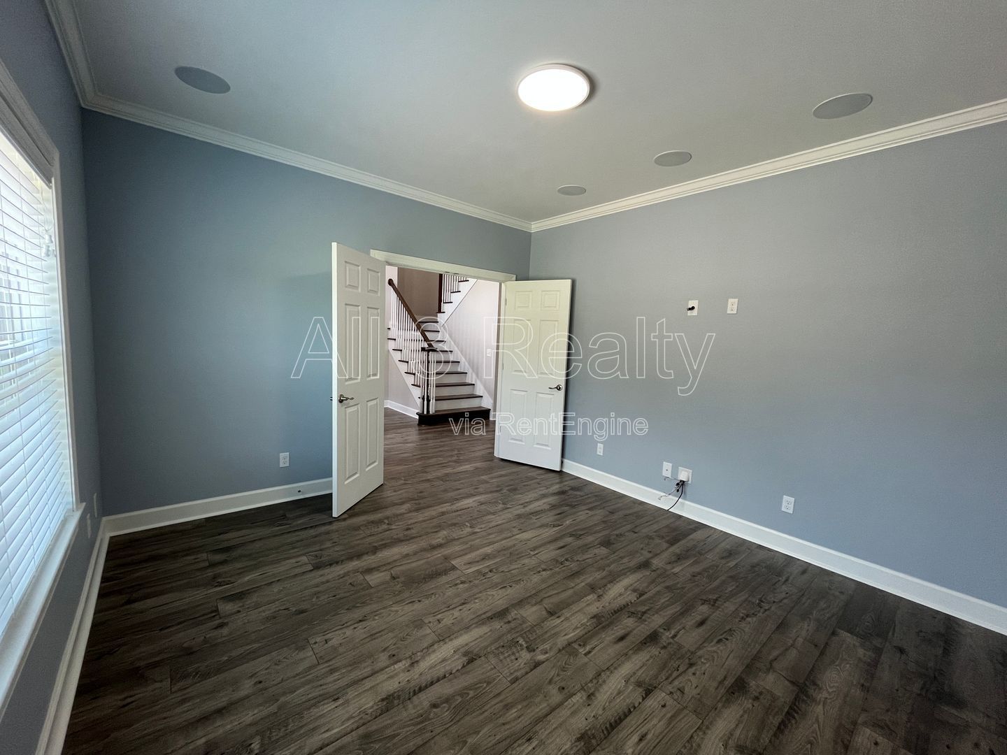 Spacious 5-Bedroom Dream Home property image