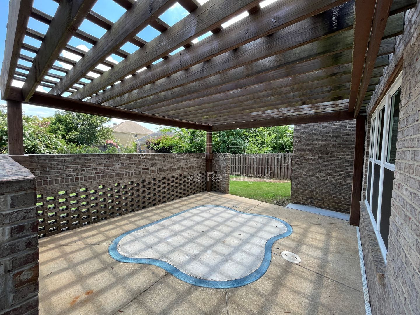 Spacious 5-Bedroom Dream Home property image