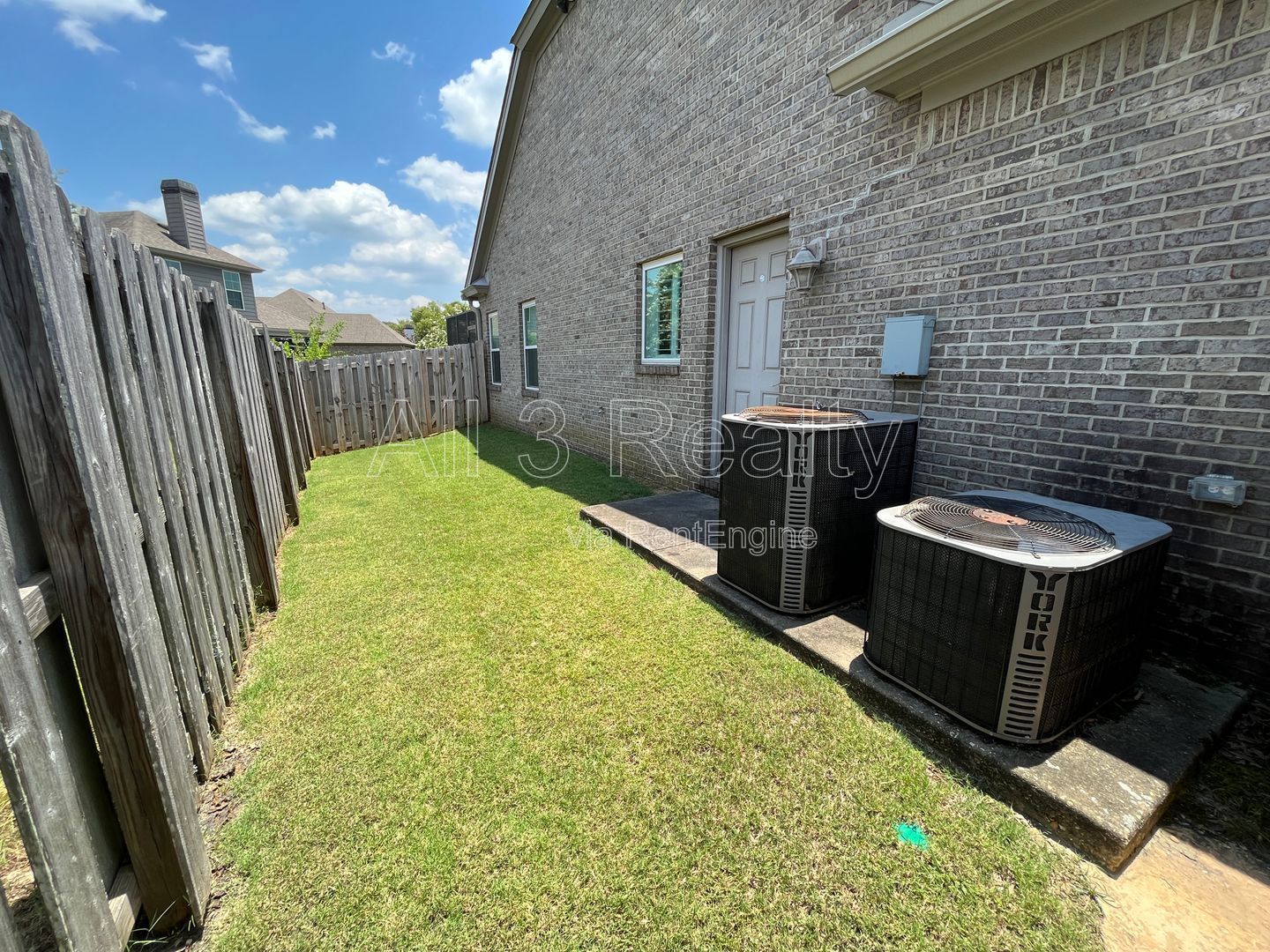 Spacious 5-Bedroom Dream Home property image