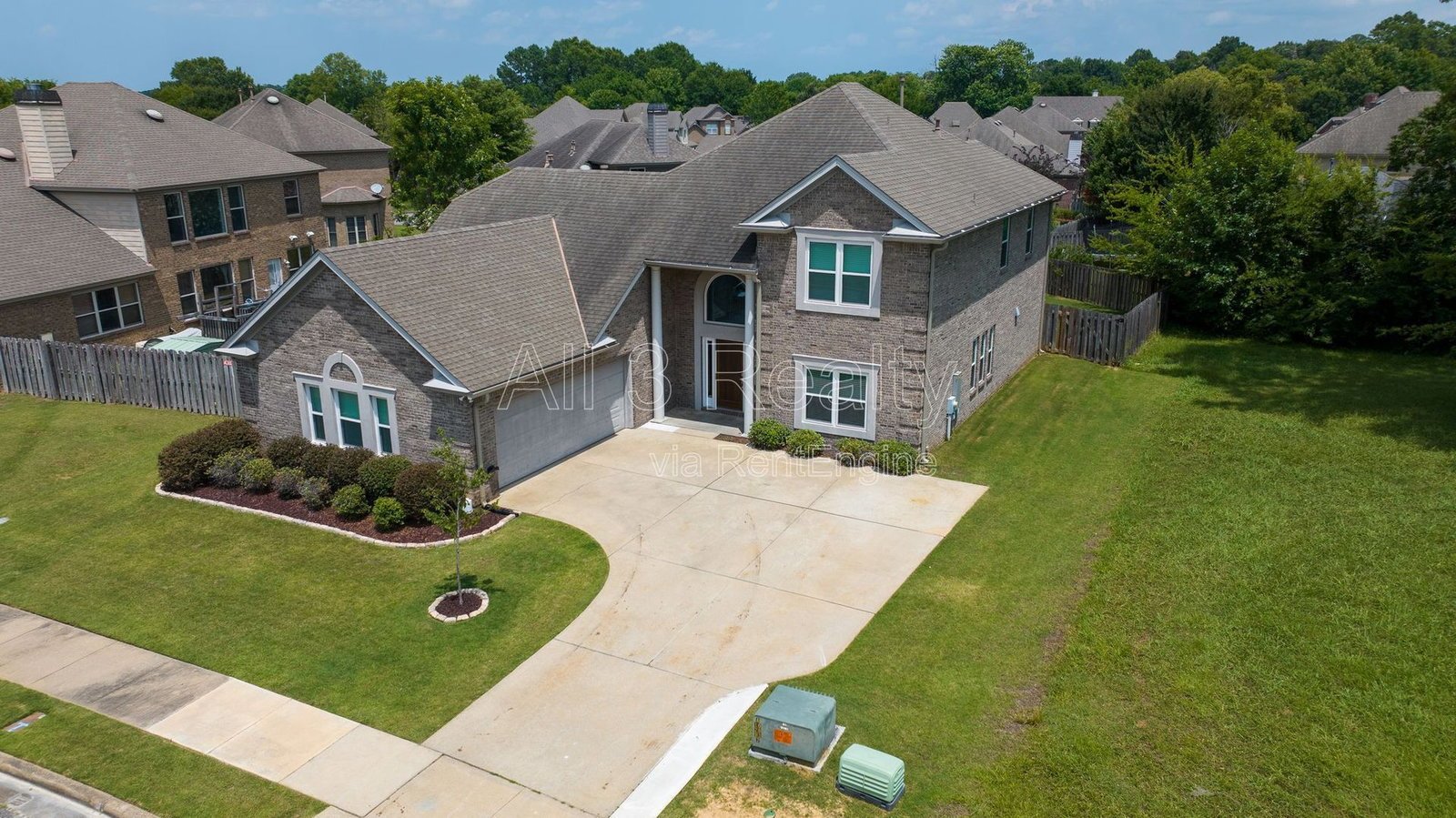 Spacious 5-Bedroom Dream Home property image