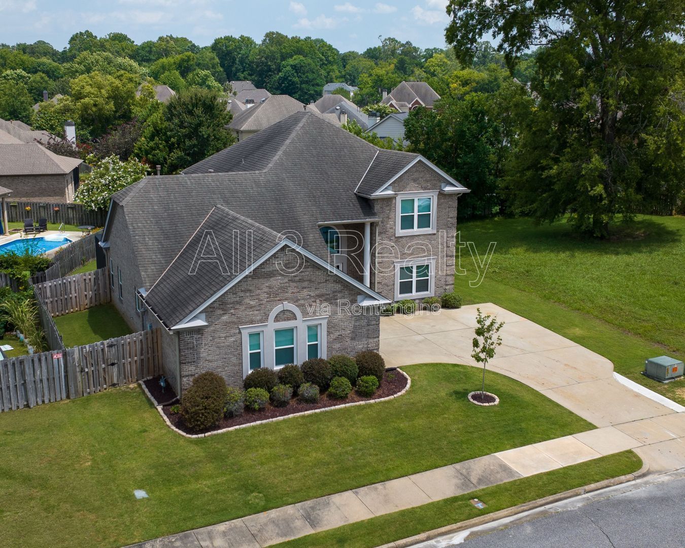 Spacious 5-Bedroom Dream Home property image