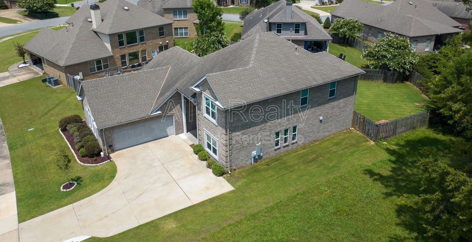 Spacious 5-Bedroom Dream Home property image