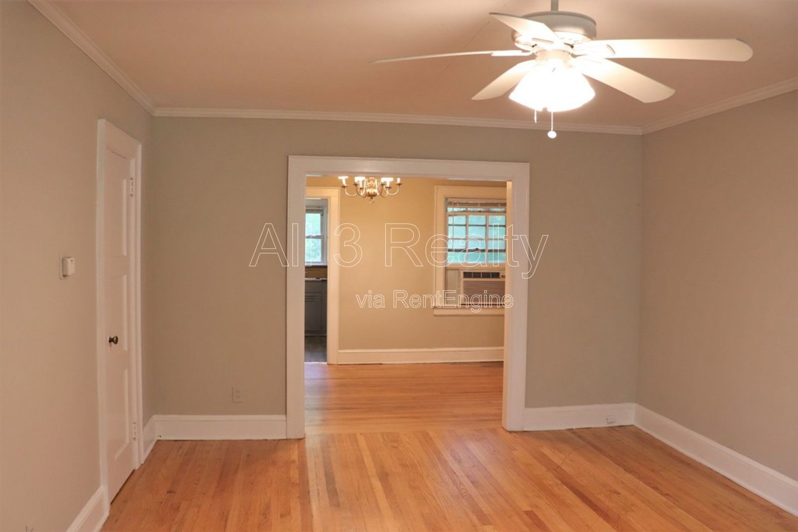 Charming 2-bedroom waiting to be yours !! property image
