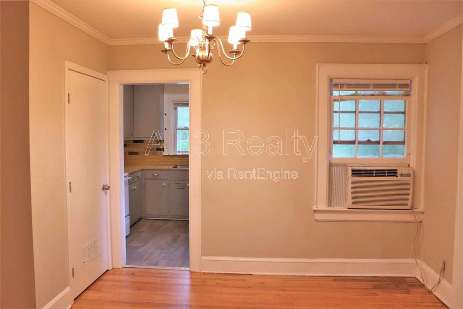 Charming 2-bedroom waiting to be yours !! property image