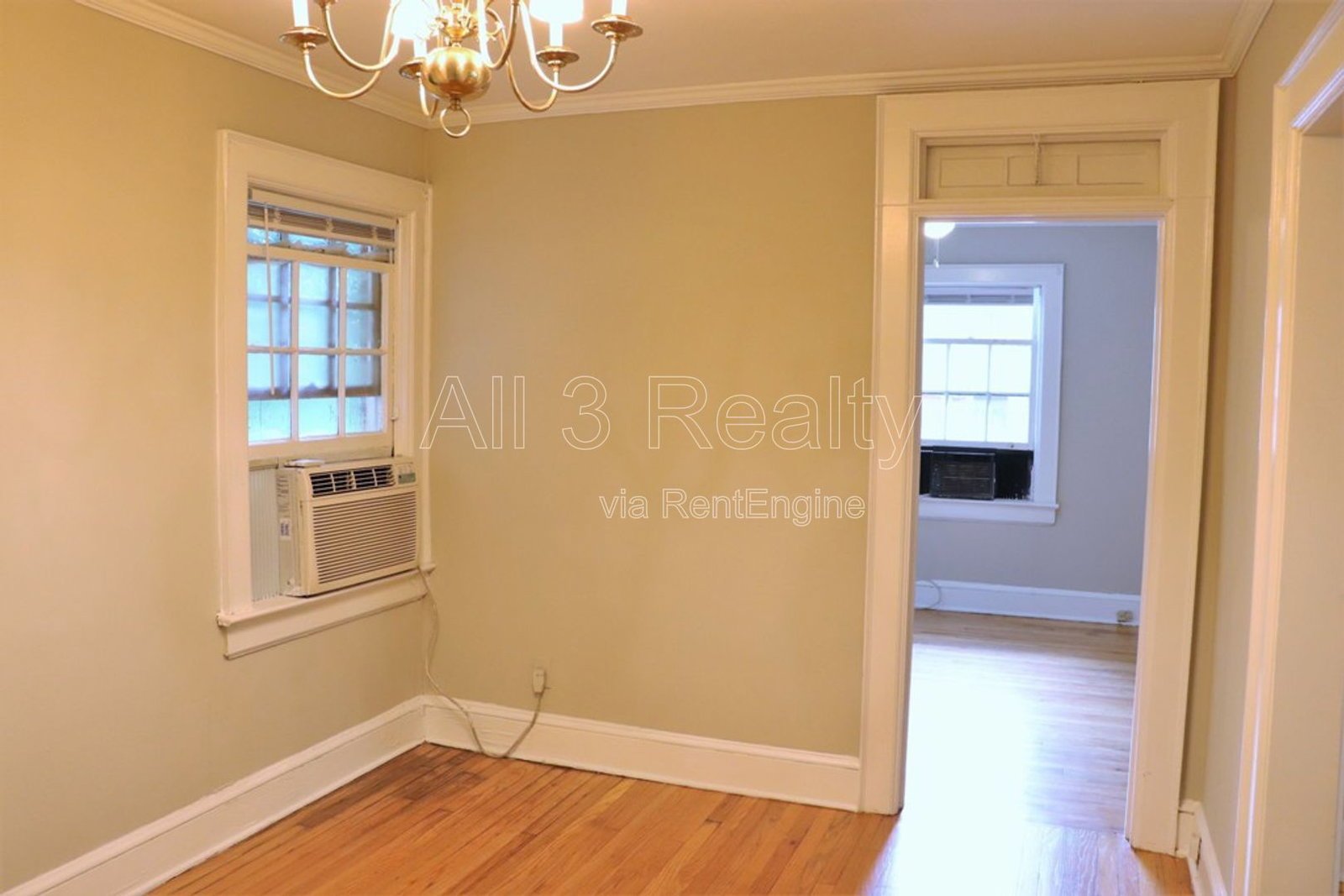 Charming 2-bedroom waiting to be yours !! property image