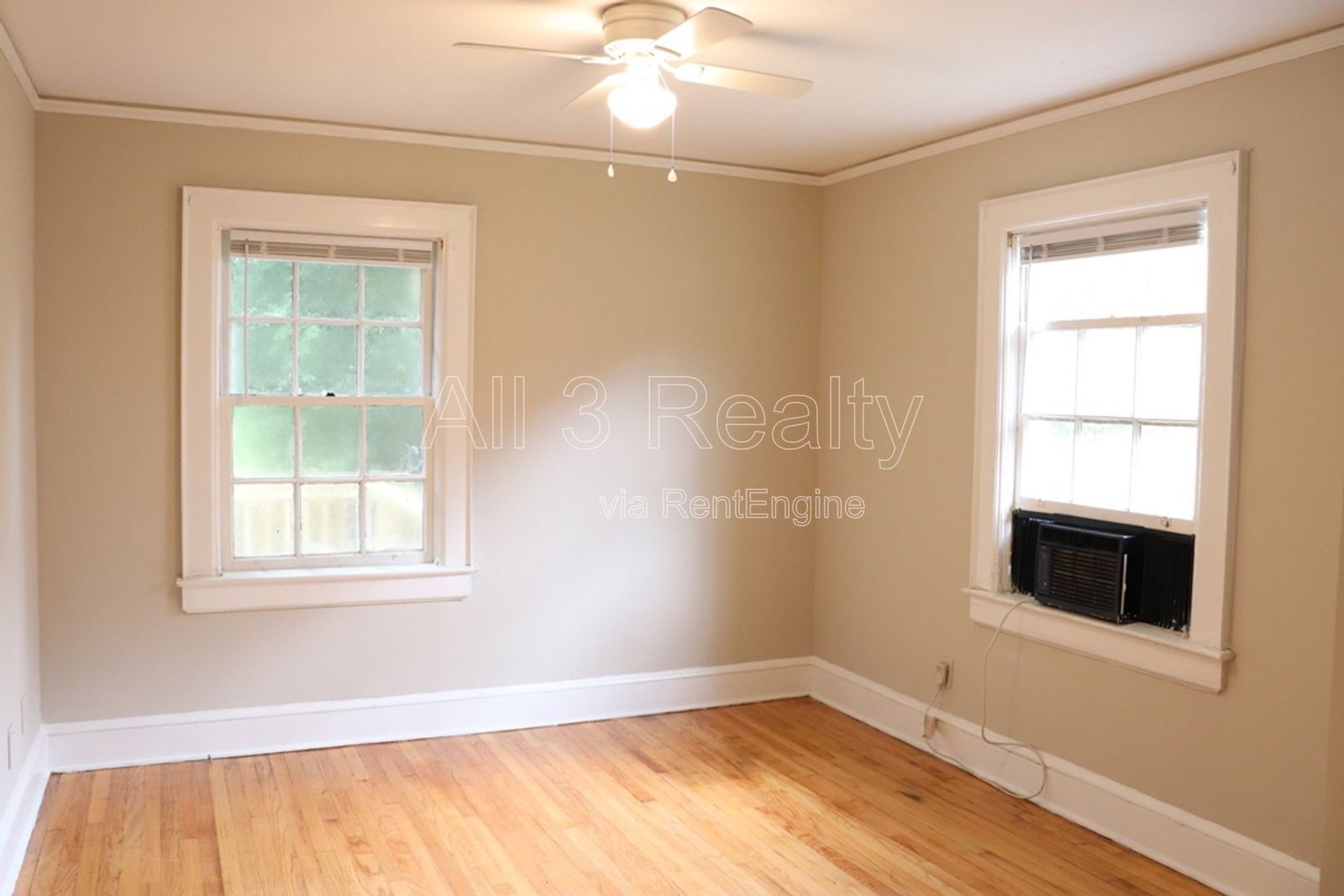 Charming 2-bedroom waiting to be yours !! property image
