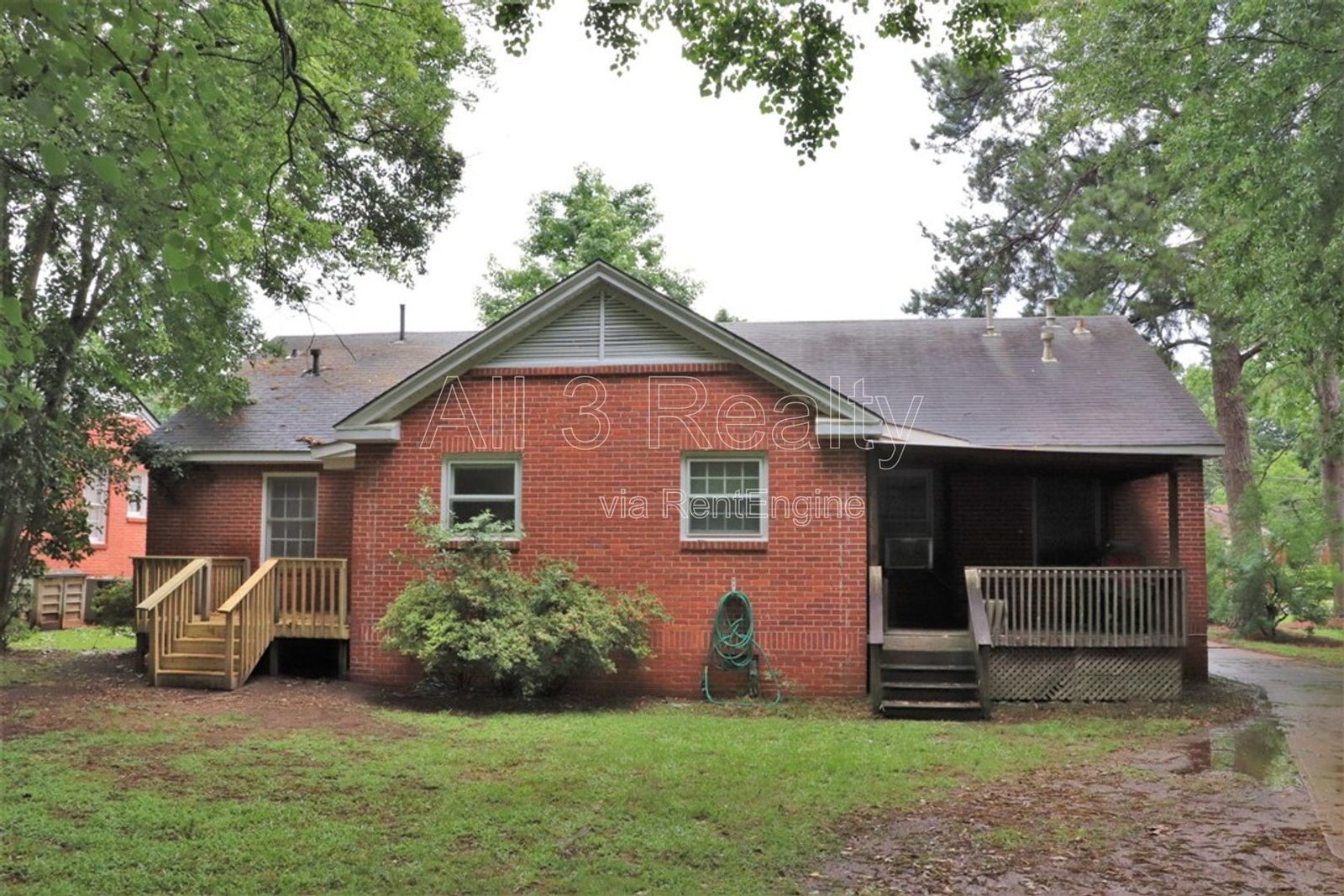 Charming 2-bedroom waiting to be yours !! property image