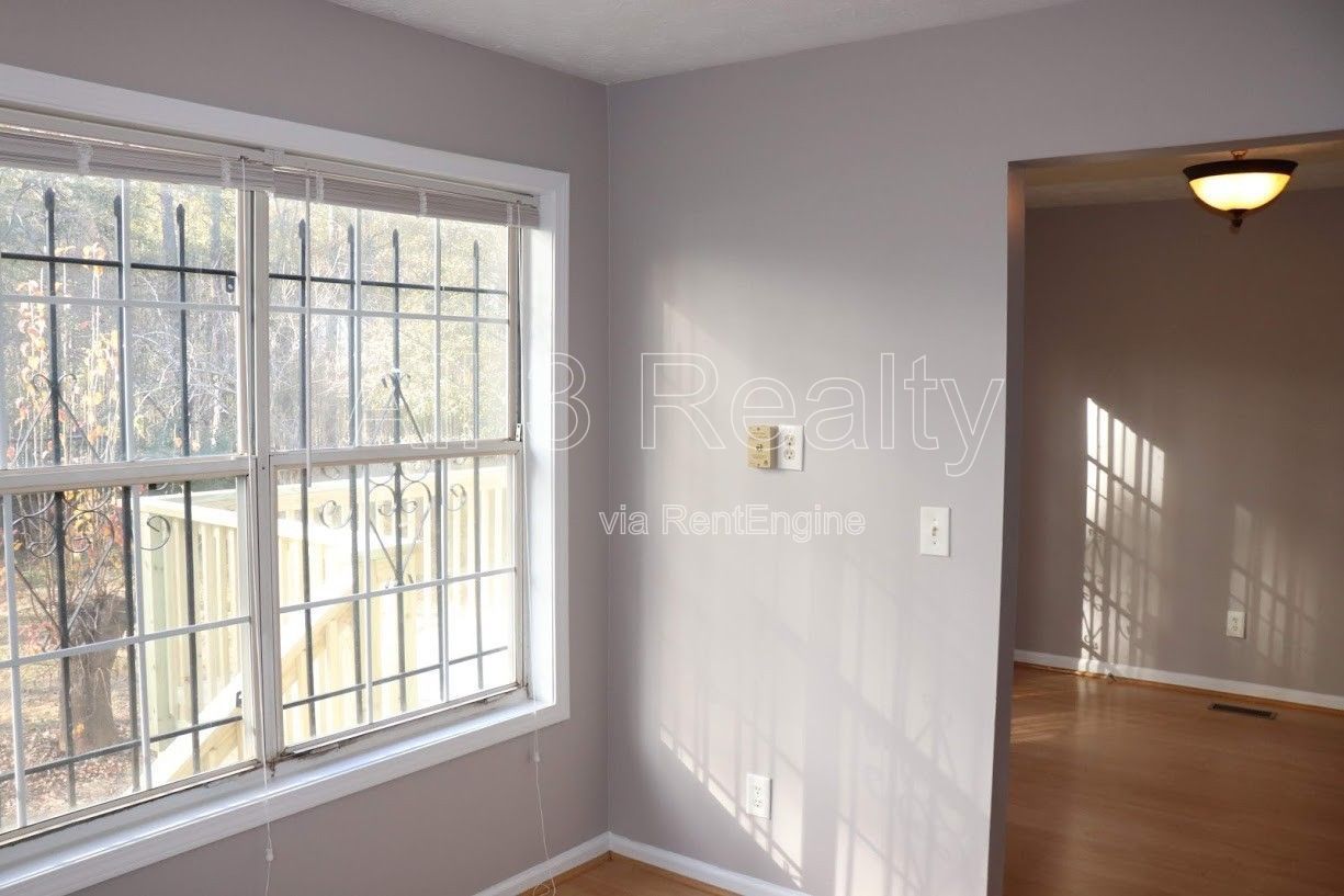 Discover this 3-bedroom, 2-bath home in McDonough, GA, offering a comfortable layout and functional features. property image