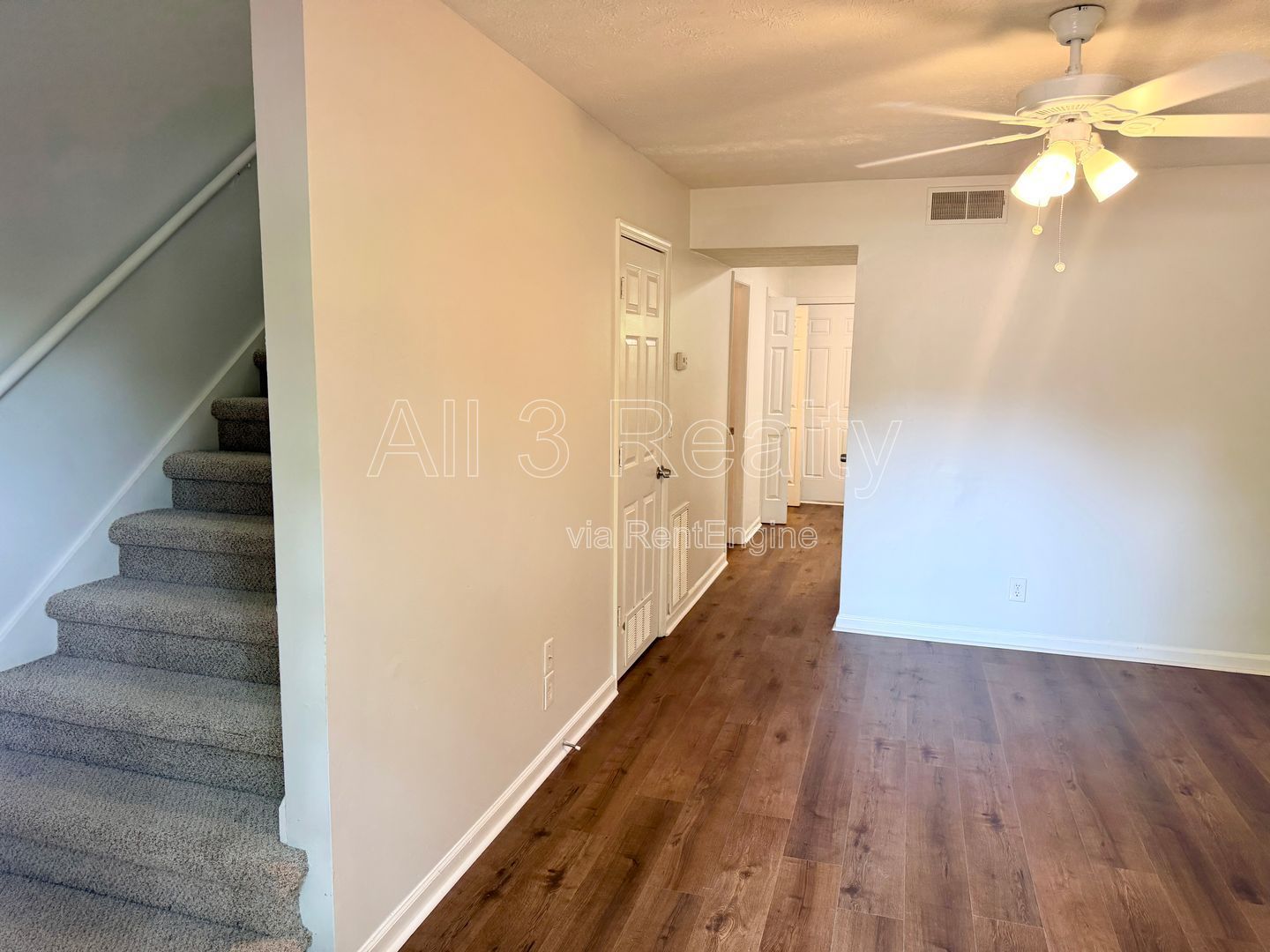 Welcome to the Delightful End Unit! This charming 2-bedroom, 2-bathroom townhome is located in the vibrant community of Fayetteville, GA. property image