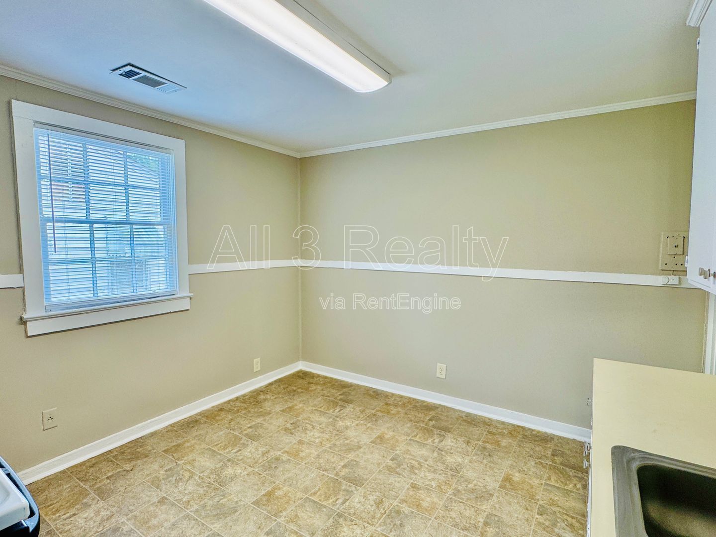 2-Bedroom bungalow cutie in Capitol Heights property image