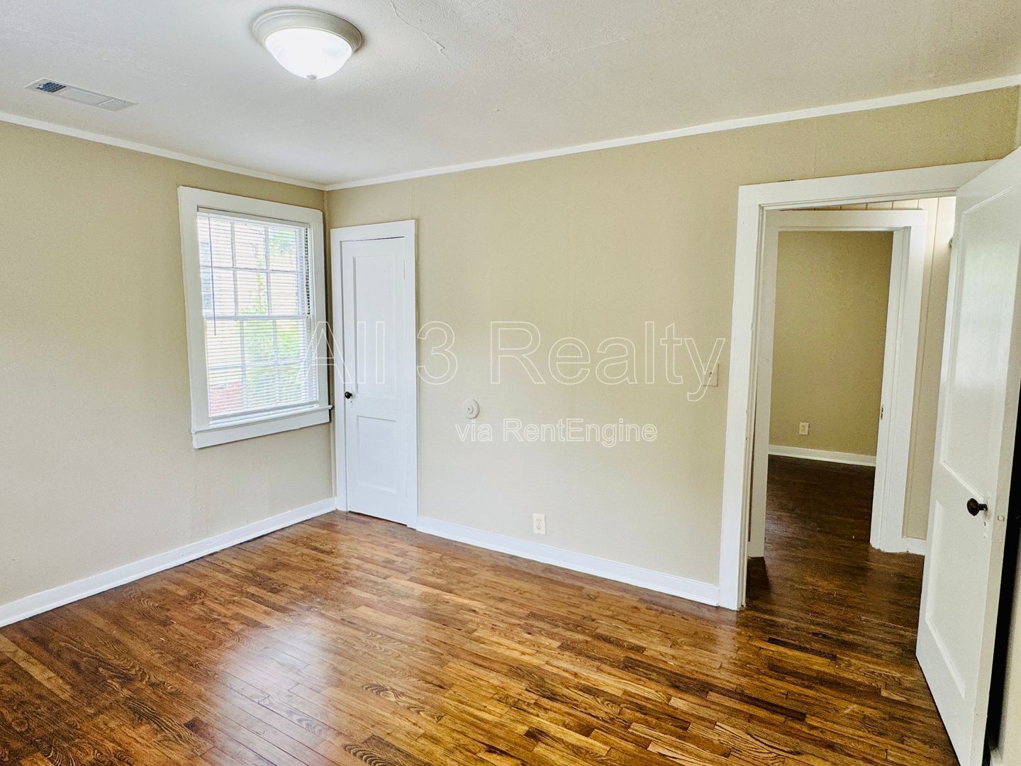 2-Bedroom bungalow cutie in Capitol Heights property image