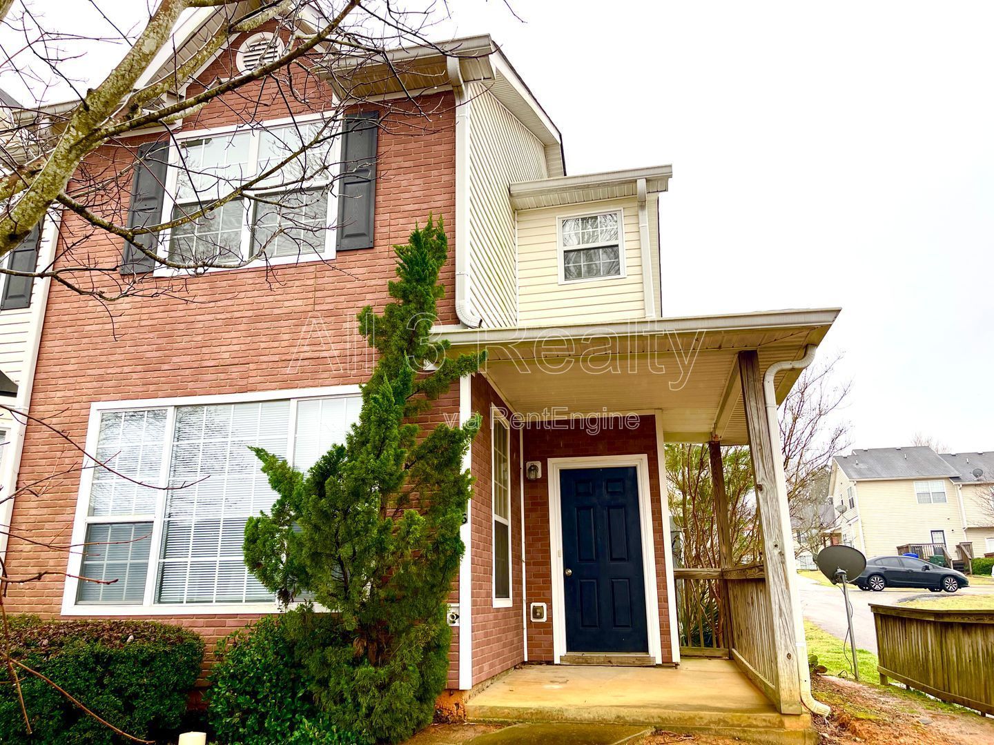 Introducing a charming 3-bedroom, 2.5-bathroom home located in the desirable area of Conyers, GA. property image