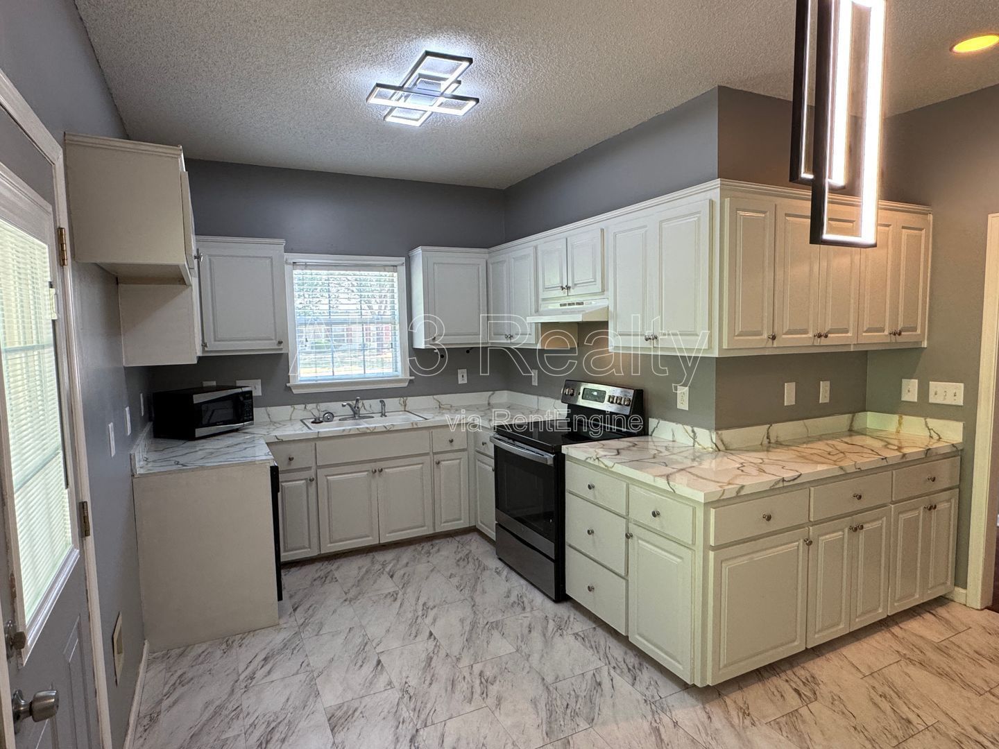 3- Bedroom Gem property image