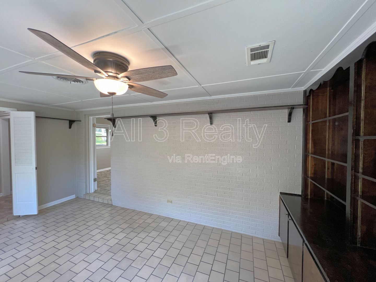 Immaculate 3-Bedroom !! property image