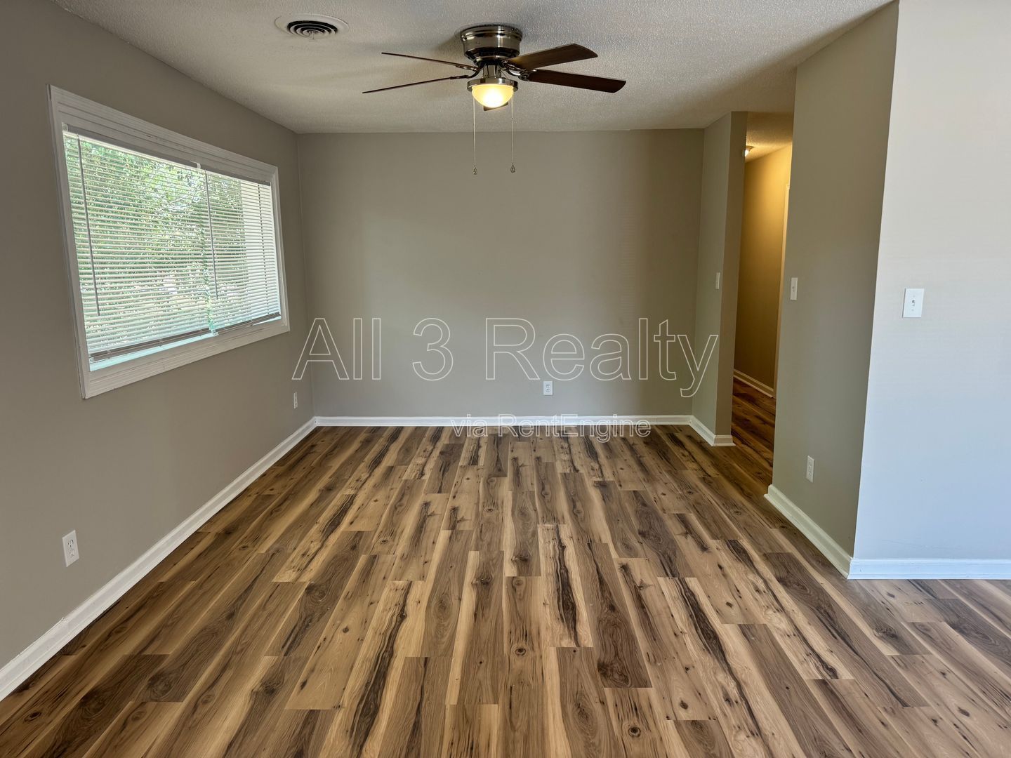 3- Bedroom with ELEGANT details that are sure to please property image