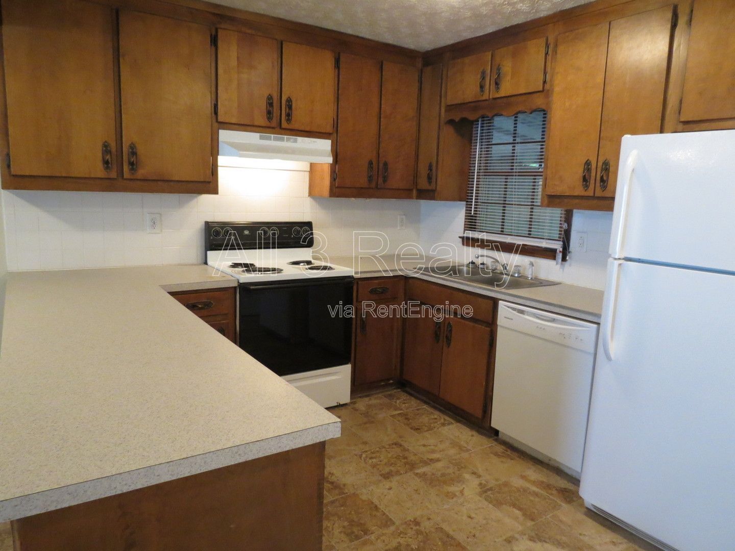 Welcome to Lovely & Cozy 2 Bedroom / 1.5 Bathroom Home in Fayetteville! property image