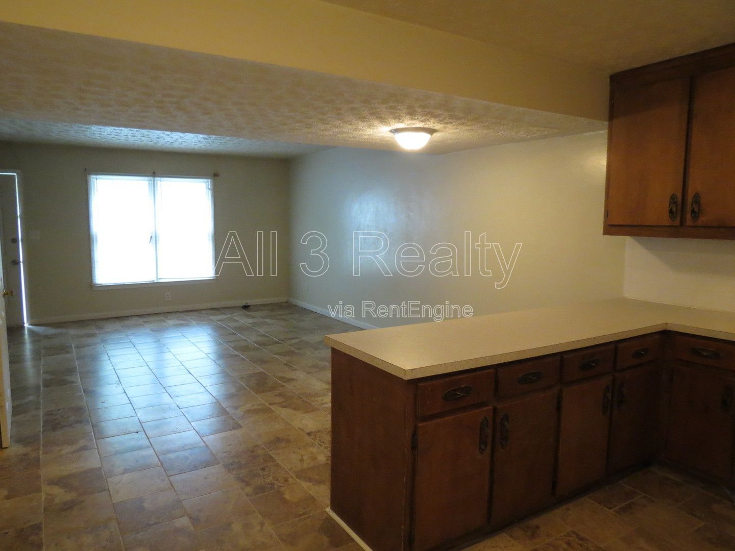 Welcome to Lovely & Cozy 2 Bedroom / 1.5 Bathroom Home in Fayetteville! property image